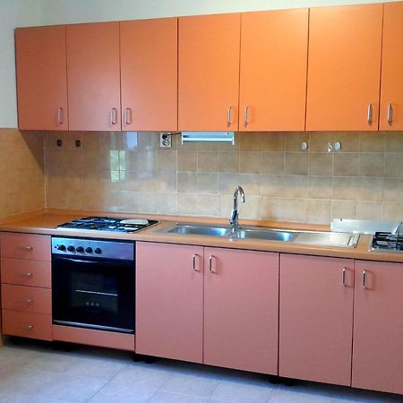 Manora Sucuraj 2 Bedroom Apartment Esterno foto