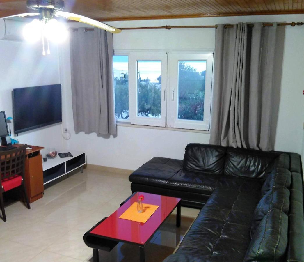 Manora Sucuraj 2 Bedroom Apartment Esterno foto