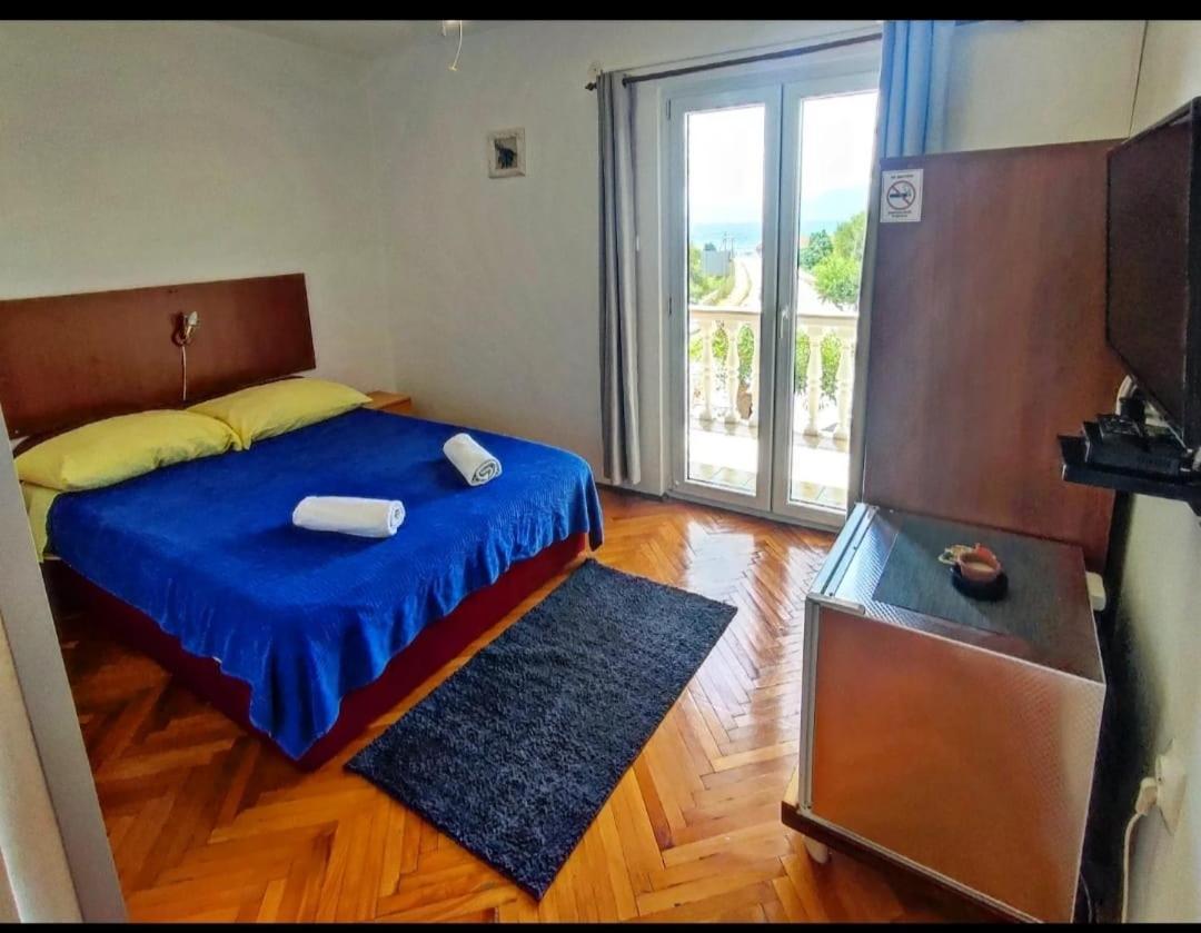 Manora Sucuraj 2 Bedroom Apartment Esterno foto