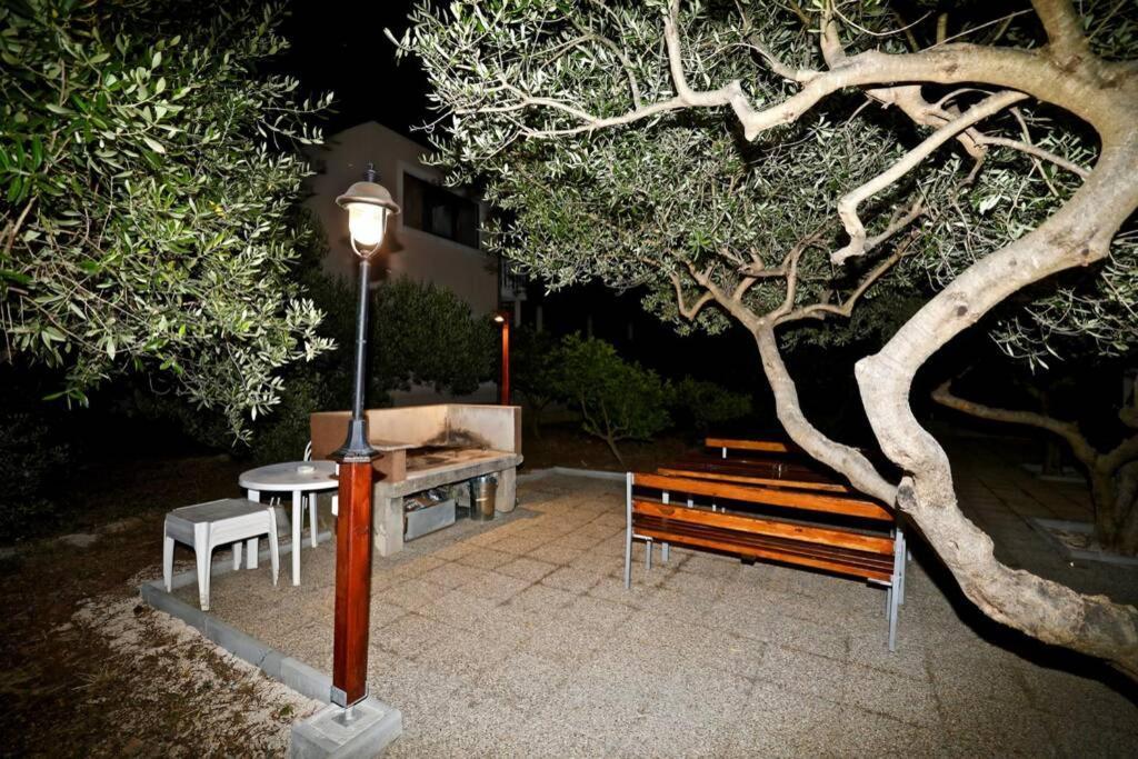Manora Sucuraj 2 Bedroom Apartment Esterno foto